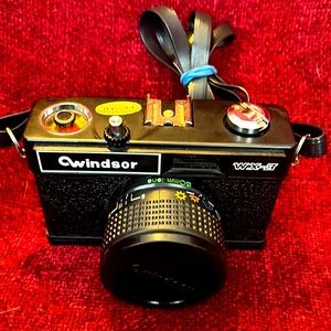 Windsor WX-3 35mm Vintage Camera. Excellent Condition